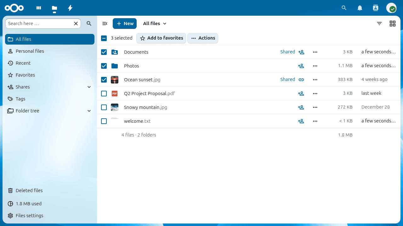 Multiple files selected with the bulk action bar visible.